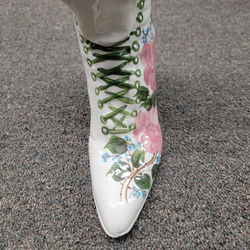 Vintage Victorian Ceramic‎ Boot Vase White Floral Handmade Hand Painted Art USA - Picture 7 of 16